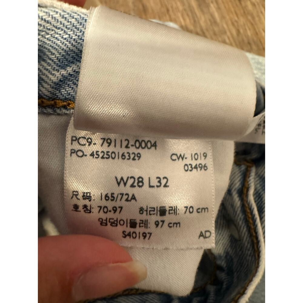 Levi's Premium Women's Ribcage Wide Leg Jean Size 28 - Picture 4 of 14